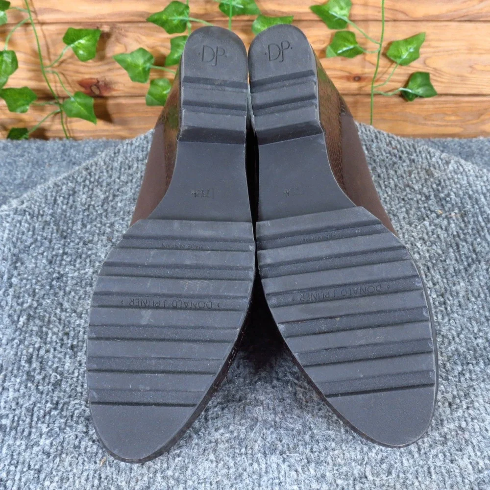 Donald J Pliner RRR Womens Wedge Loafer Size 7.5 Work Dress Brown Croc Leather